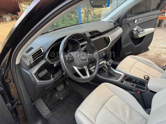 Sahibinden Audi Q3 35 TFSI Advanced 2023 Model CAM TAVAN 