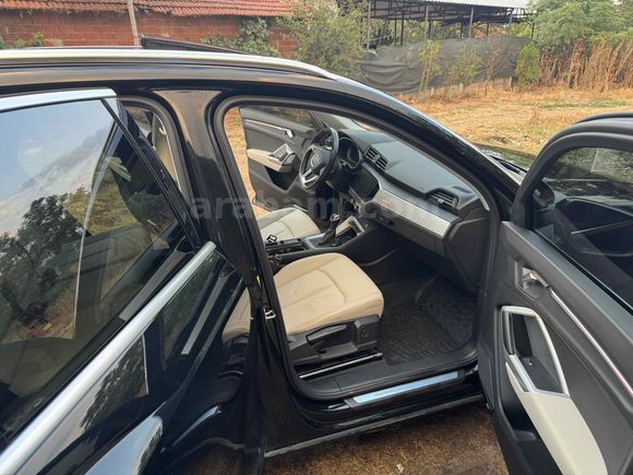 Sahibinden Audi Q3 35 TFSI Advanced 2023 Model CAM TAVAN 