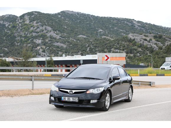 Sahibinden Honda Civic 1.6i VTEC Elegance 2009 Model