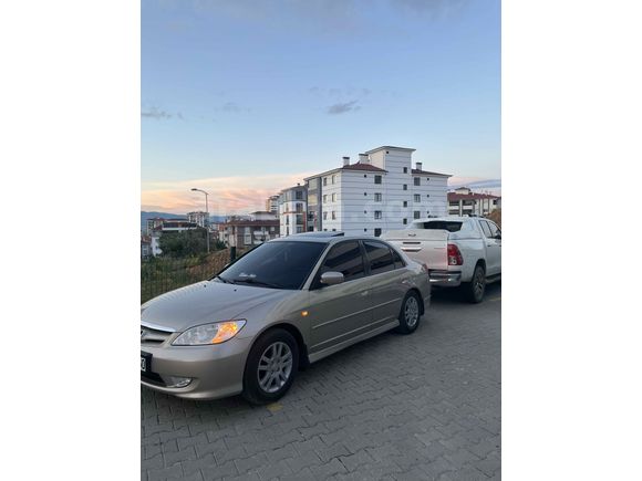 Sahibinden Honda Civic 1.6i VTEC ES 2005 Model 