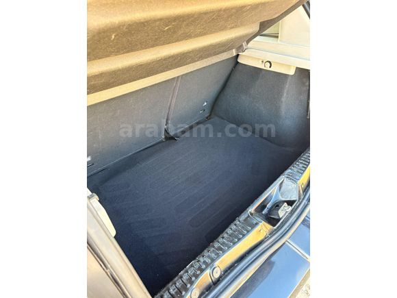 Sahibinden Dacia Sandero 1.5 dCi Stepway 2016 Model  166.910 km Siyah