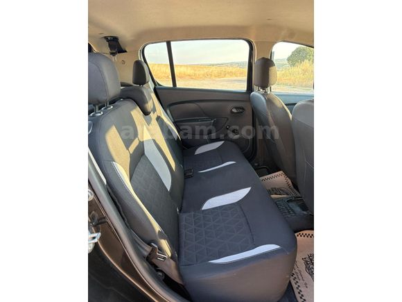 Sahibinden Dacia Sandero 1.5 dCi Stepway 2016 Model  166.910 km Siyah