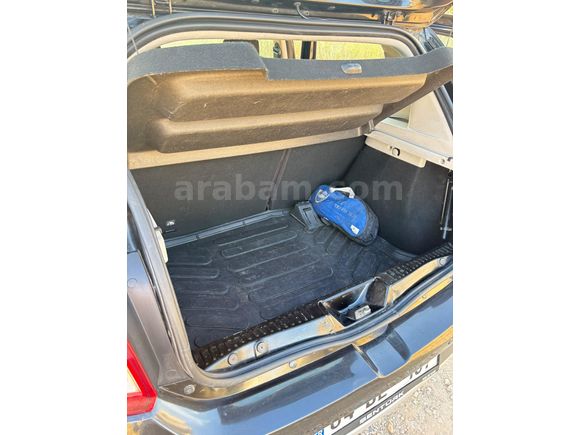 Sahibinden Dacia Sandero 1.5 dCi Stepway 2016 Model  166.910 km Siyah