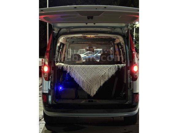 Sahibinden Renault Kangoo Multix 1.5 dCi Expression 2008 Model 