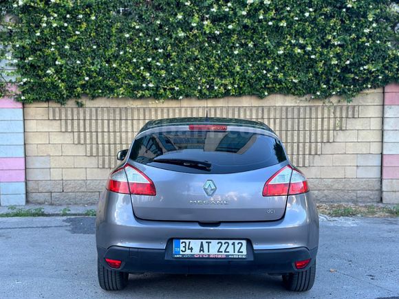 Sahibinden Renault Megane 1.5 dCi Expression 2010 Model