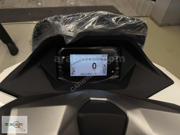 HONDA PCX SIFIR KM KOKUSU ÜSTÜNDE