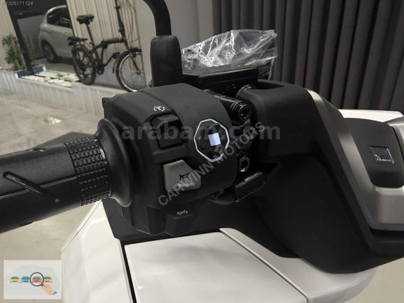 HONDA PCX SIFIR KM KOKUSU ÜSTÜNDE