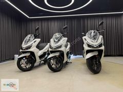 HONDA PCX SIFIR KM KOKUSU ÜSTÜNDE