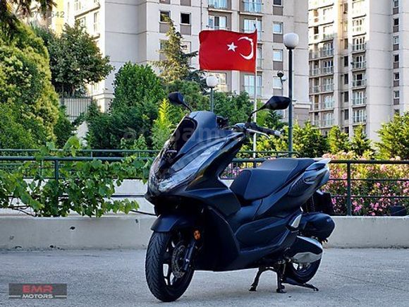 K.KARTI-2024 HONDA PCX 125 -18.000 KM'DE ÖZEL MAT SİYAH