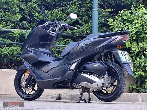 K.KARTI-2024 HONDA PCX 125 -18.000 KM'DE ÖZEL MAT SİYAH