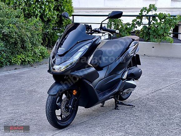 K.KARTI-2024 HONDA PCX 125 -18.000 KM'DE ÖZEL MAT SİYAH