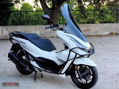 K.KARTI-2023 HONDA PCX 125 -12.000 KM'DE TUR CAMI-GP DEMİR KORUM