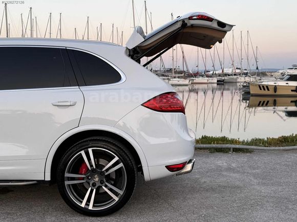 PORSCHE CAYENNE 3.0 DİESEL CHRONO ELK BAGAJ DEĞİŞENSİZ