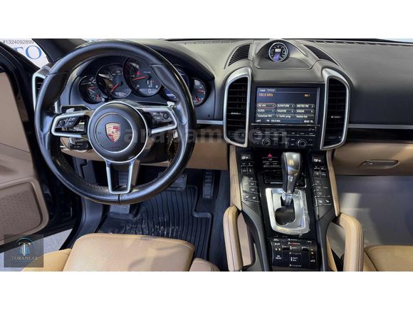 TURANLAR OTO GALERİDEN CAYENNE 3.0D