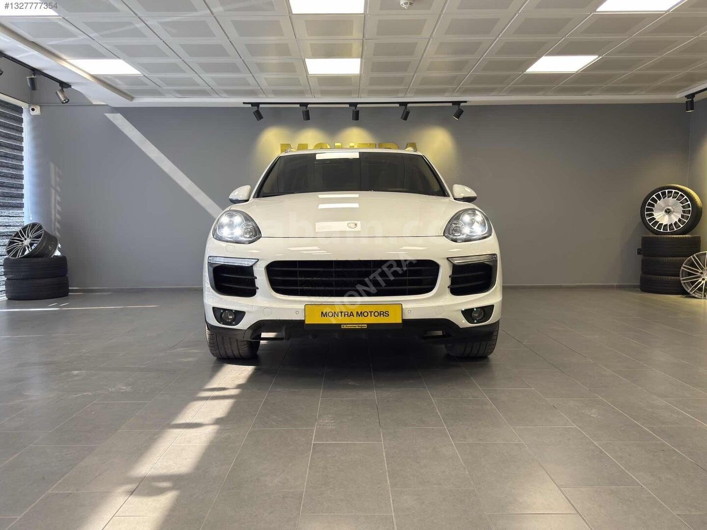 2015 PORSCHE CAYENNE DİESEL BAYİİ CAM TAVAN HATASIZ BOYASIZ 1