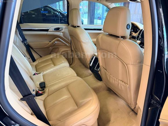 2017 PORSCHE CAYENNE 3.0 DIESEL VAKUM BAYİ PLATİNUM BOYASIZ