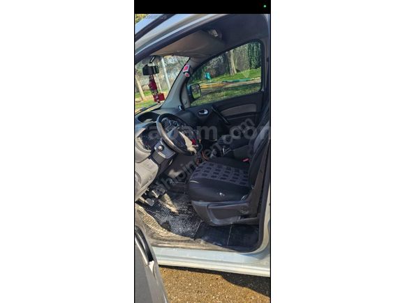 Sahibinden Renault Kangoo Multix 1.5 dCi Authentique 2011 Model