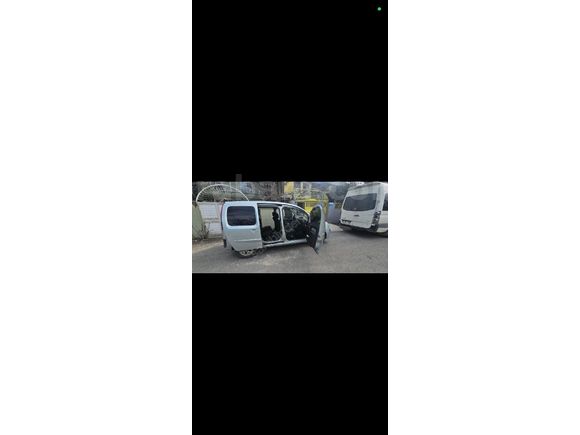 Sahibinden Renault Kangoo Multix 1.5 dCi Authentique 2011 Model