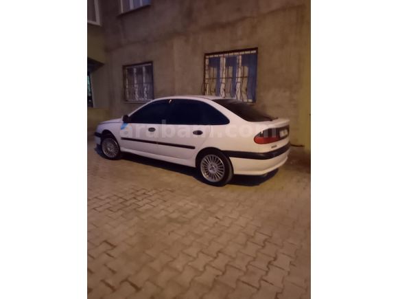 Sahibinden Renault Laguna 2.0 RXE 1996 Model