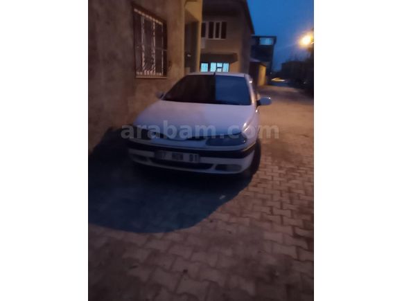Sahibinden Renault Laguna 2.0 RXE 1996 Model