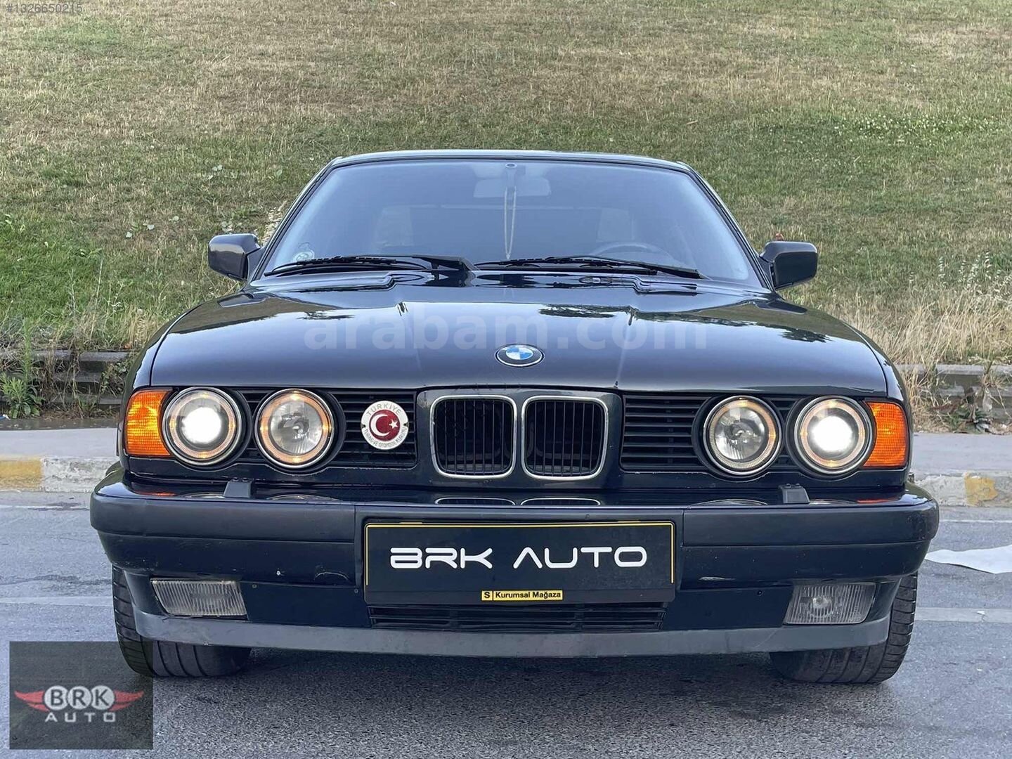 Galeriden BMW 5 Serisi 520i Standart 1992 Model İstanbul 365.000 km Siyah 5