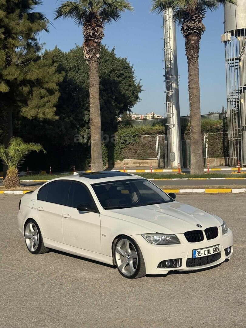 Galeriden BMW 3 Serisi 320d M Sport 2007 Model İzmir 291.000 km Beyaz 2