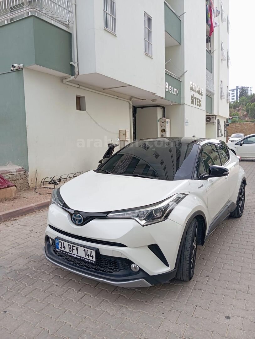 Toyota C-HR 1.8 Hybrid Dynamic 2018 Model Antalya 2