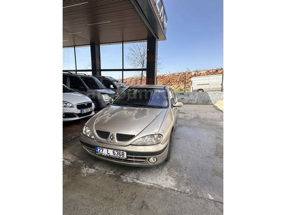 Sahibinden Renault Megane 1.4 Alize 2001 Model 