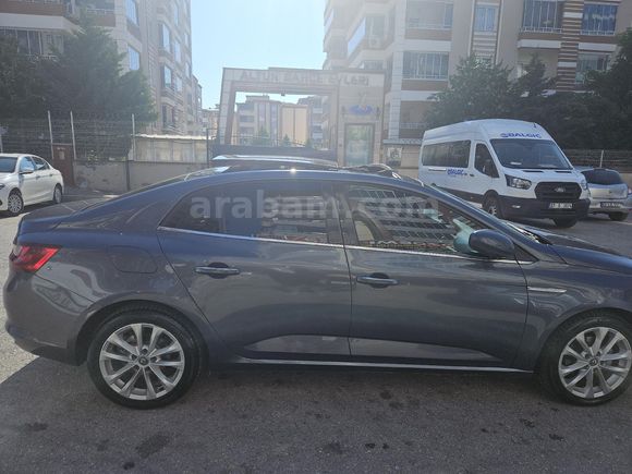 Sahibinden Renault Megane 1.5 Blue DCI Icon 2020 Model