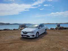 Hatasız  Megane 1.3 TCe Joy, düşük km. abartılmamış fiyat ve tesla ekran .