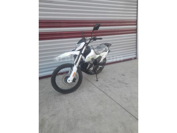 Şahlar motor'dan Cf moto 2026 dual 250 cross