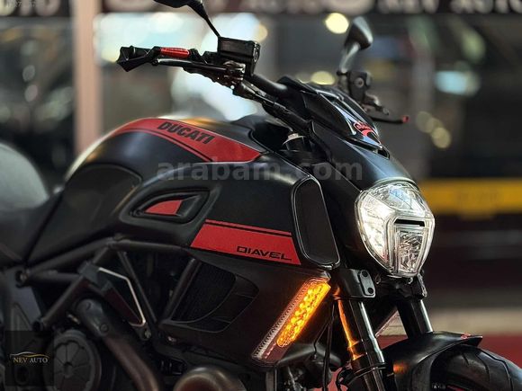 NEV AUTO'dan DUCATİ DİAVEL DARK 2015 ÇOK TEMİZ