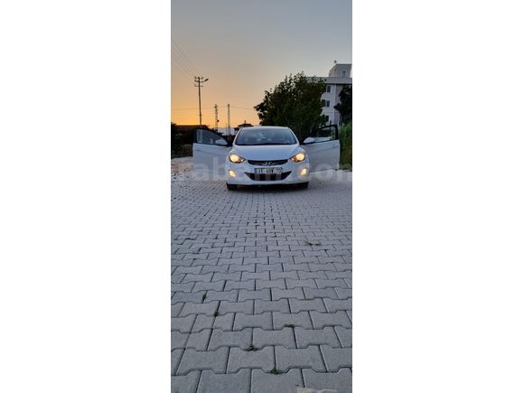 Sahibinden Hyundai Elantra 1.6 D-CVVT Mode 2012 Model