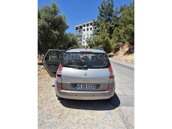 Sahibinden Renault Scenic 1.6 Privilege 2006 Model