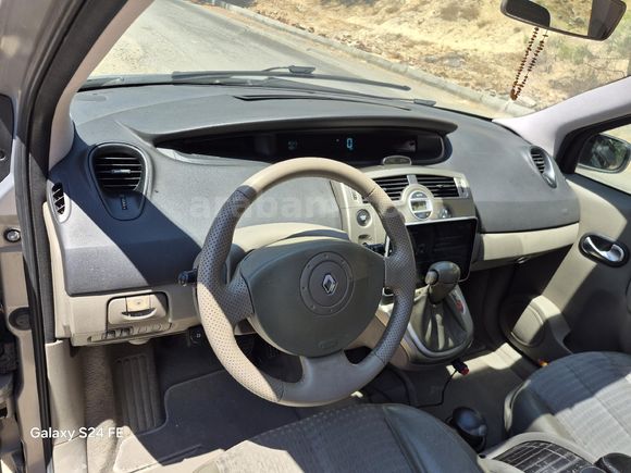 Sahibinden Renault Scenic 1.6 Privilege 2006 Model