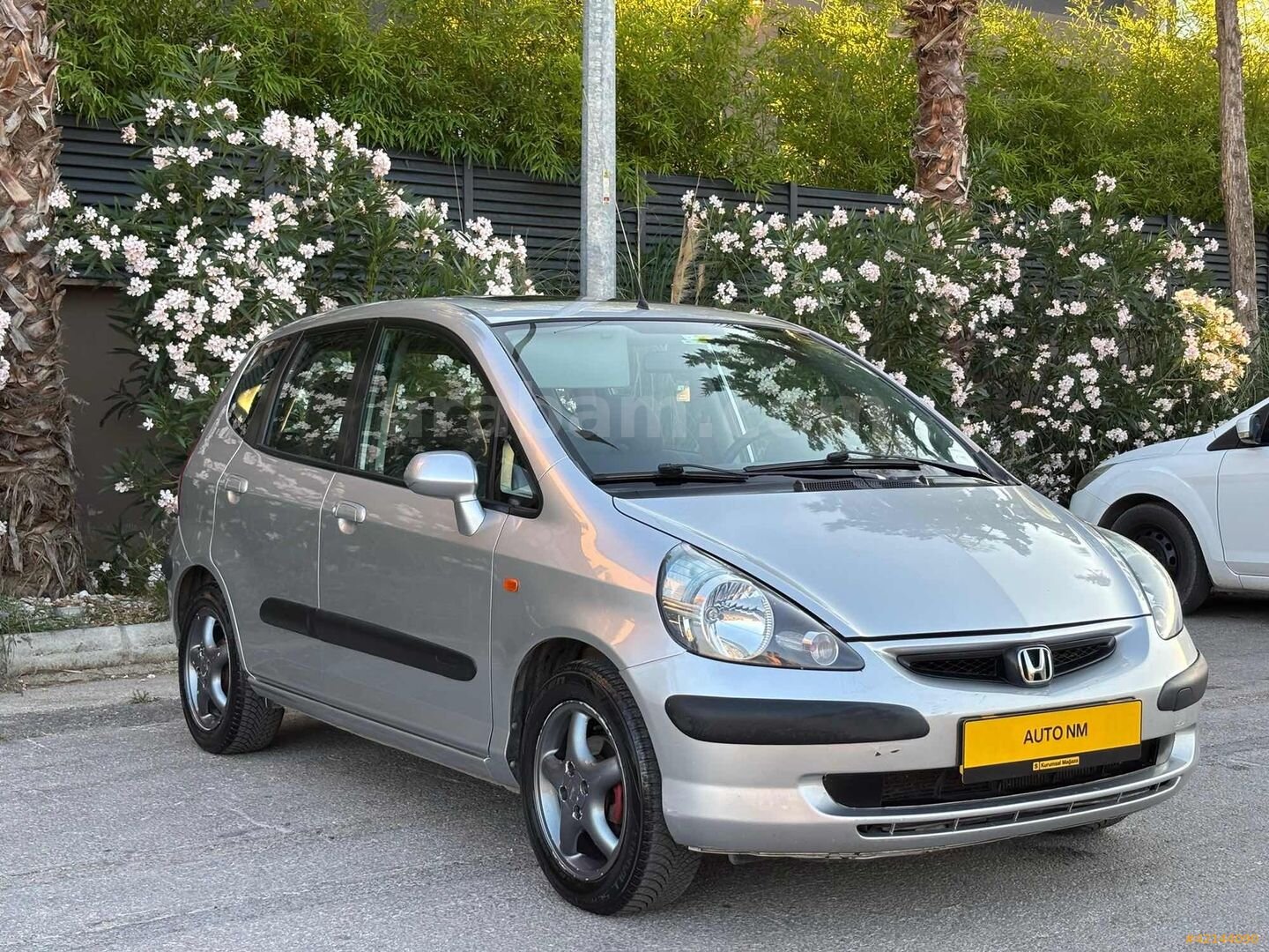 Galeriden Honda Jazz 1.4 ES 2004 Model Balıkesir 142.000 km Gri 1
