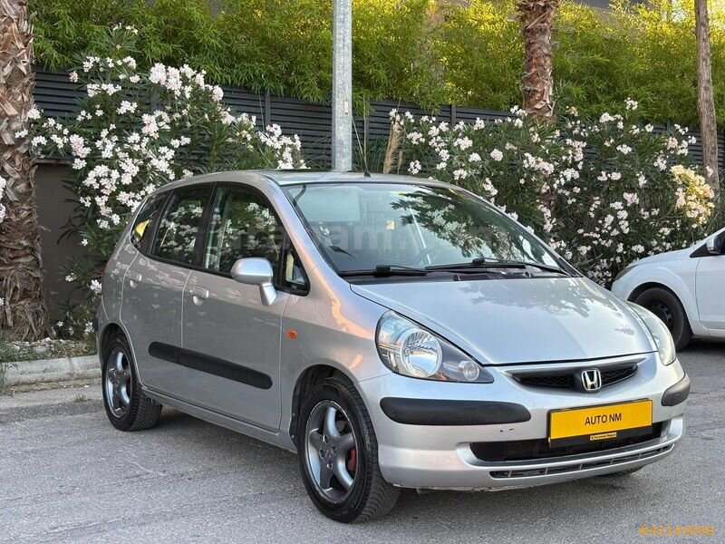 Galeriden Honda Jazz 1.4 ES 2004 Model Balıkesir 142.000 km Gri