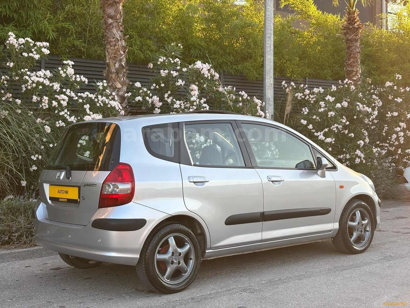 Galeriden Honda Jazz 1.4 ES 2004 Model Balıkesir 142.000 km Gri 5