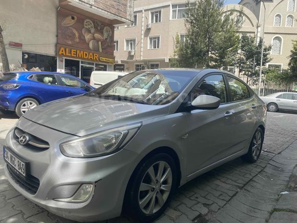Sahibinden Hyundai Accent Blue 1.6 CRDI Mode Plus 2015 Model 