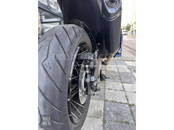 HALF MOTO 2023 HONDA XADV 750 AKRAPOVİÇ