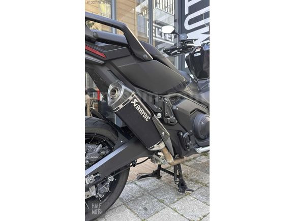 HALF MOTO 2023 HONDA XADV 750 AKRAPOVİÇ