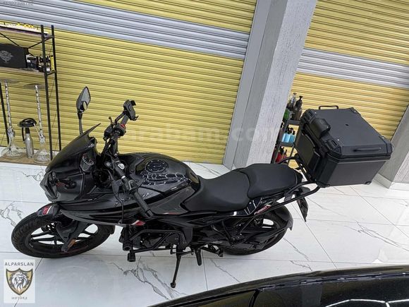 2023 MODEL BAJAJ PULSAR F 250