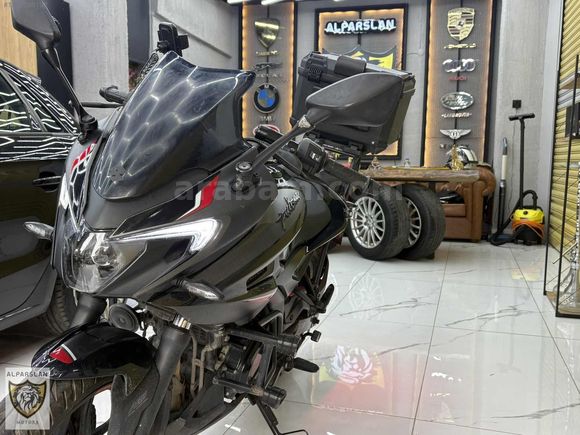2023 MODEL BAJAJ PULSAR F 250