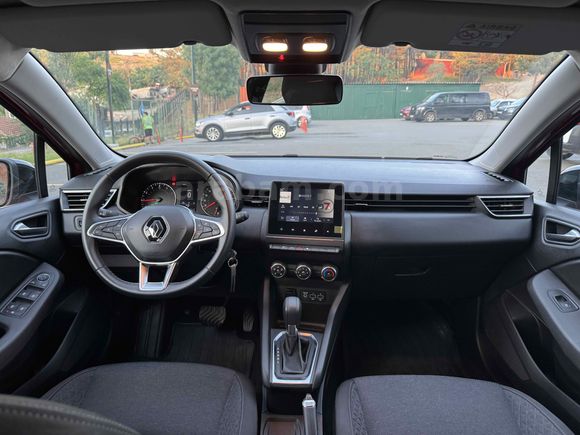 Hatasız!! 2023 Renault Clio 1.0 TCe Touch 6.500 KM