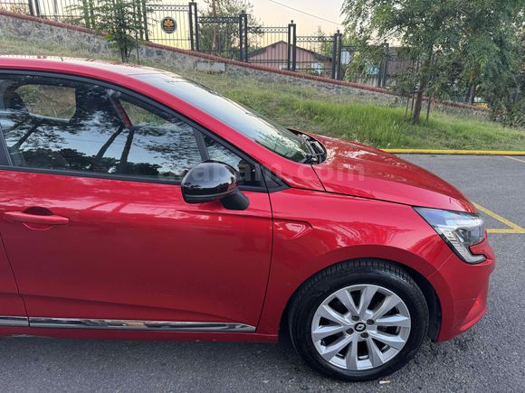 Hatasız!! 2023 Renault Clio 1.0 TCe Touch 6.500 KM