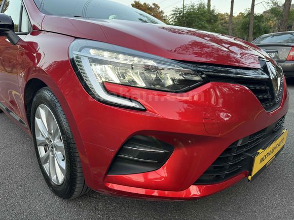 Hatasız!! 2023 Renault Clio 1.0 TCe Touch 6.500 KM