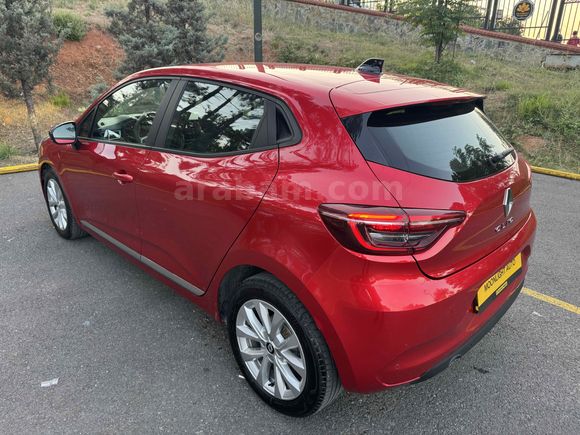 Hatasız!! 2023 Renault Clio 1.0 TCe Touch 6.500 KM
