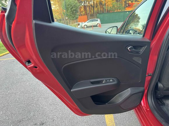 Hatasız!! 2023 Renault Clio 1.0 TCe Touch 6.500 KM