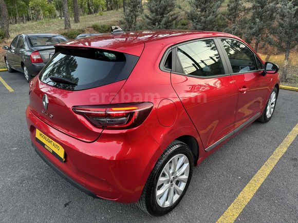 Hatasız!! 2023 Renault Clio 1.0 TCe Touch 6.500 KM