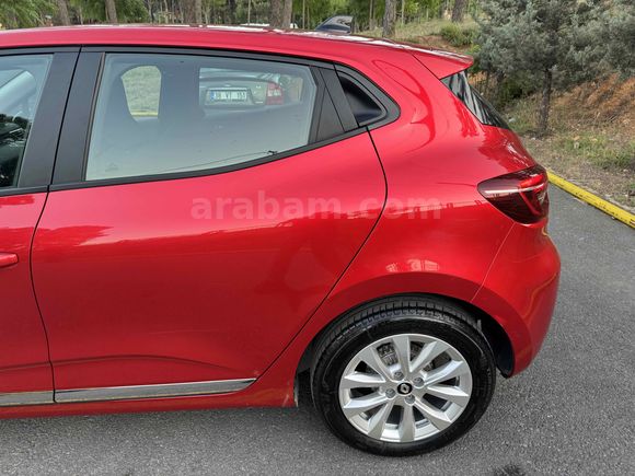 Hatasız!! 2023 Renault Clio 1.0 TCe Touch 6.500 KM